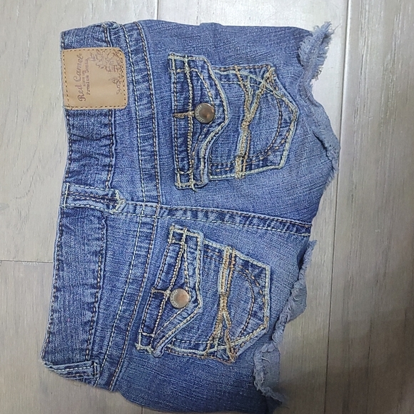 Red Camel hot pants - Picture 2 of 2